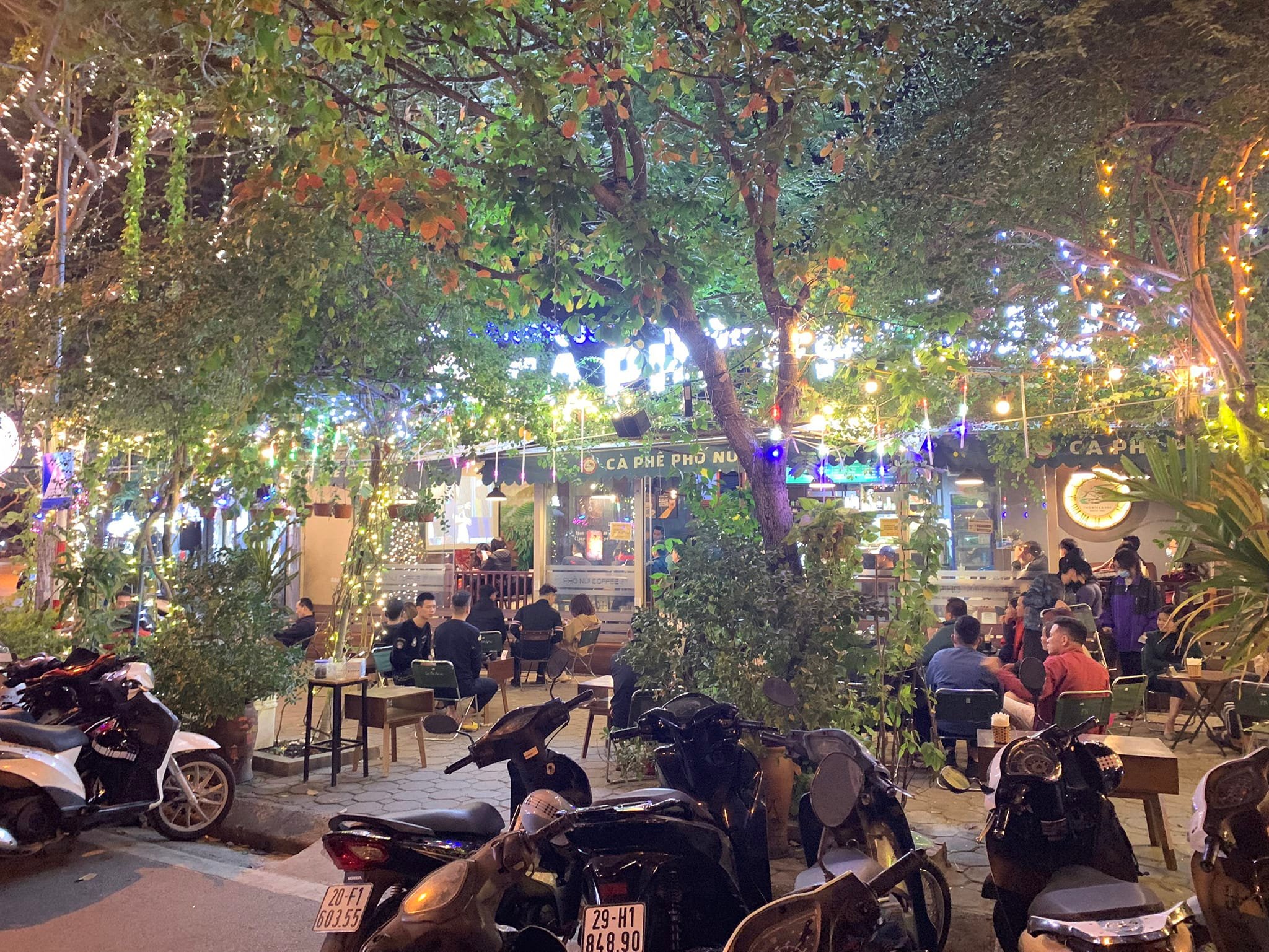 Cà Phê Phố Núi Linh Đàm