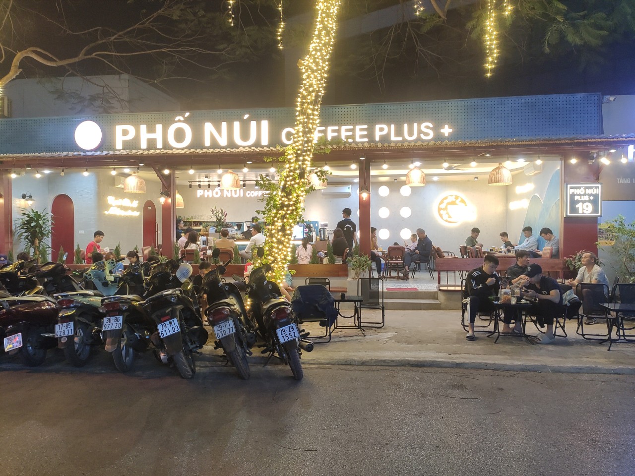 Cà Phê Phố Núi Plus